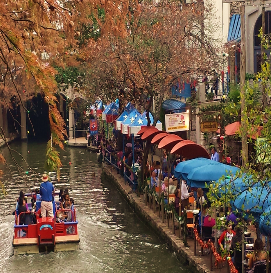 san antonio river walk water taxi texas