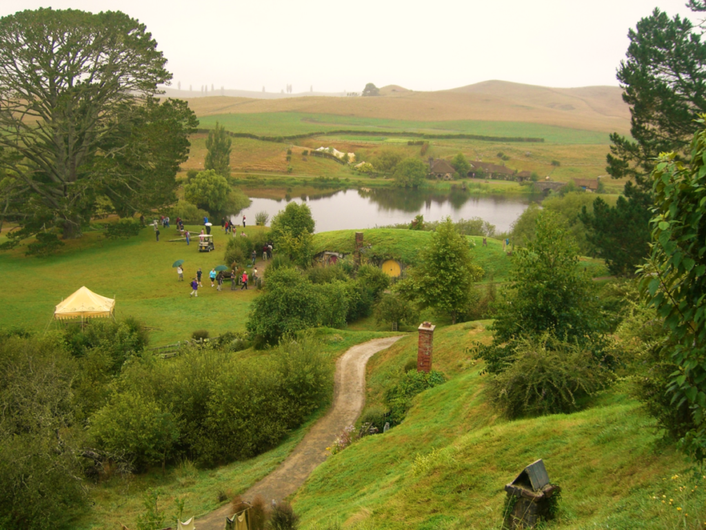 hobbiton hobbit lord of the rings film set new zealand bag end bilbo baggins