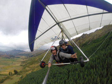 hang gliding new zealand adventure