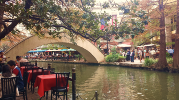 san antonio river walk taxi cruise texas