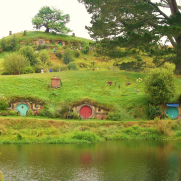 hobbiton hobbits new zealand lord of the rings shire film set